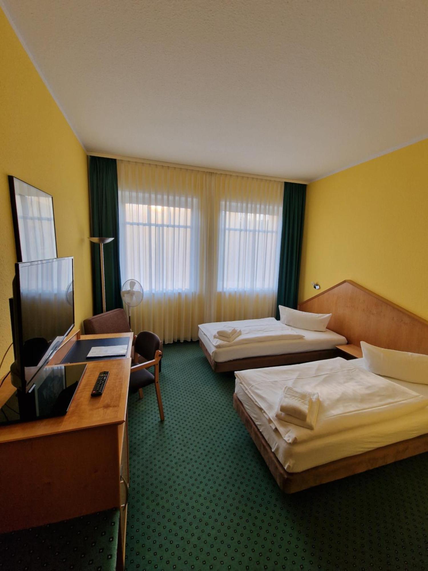 Hotel A2 Schopsdorf  ภายนอก รูปภาพ